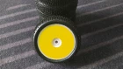 HOBBYTECH Pneus buggy 1/10 avant/arrière mini picots + Stickers jaune fluo